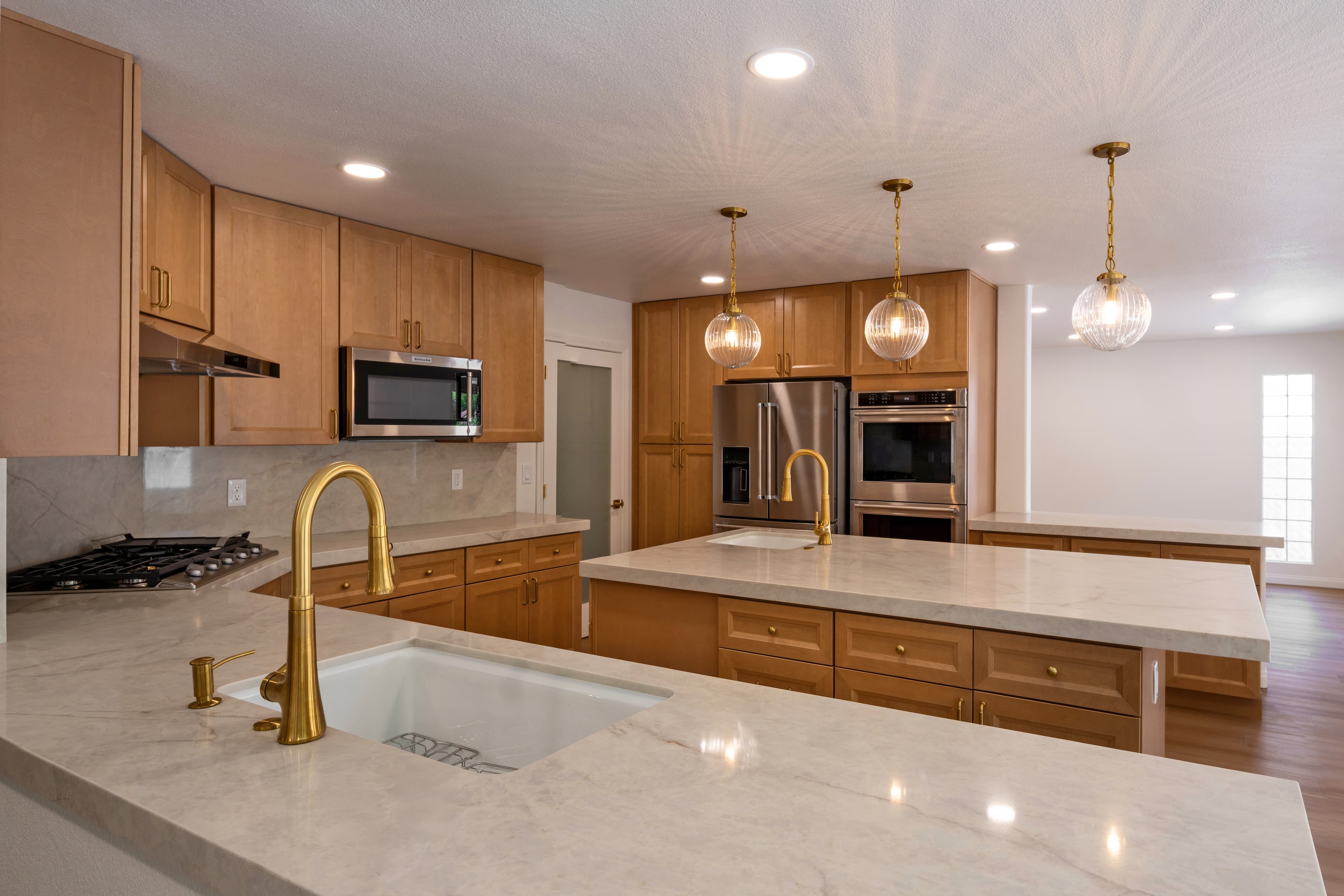 Kitchen cabinet and countertop edge detail